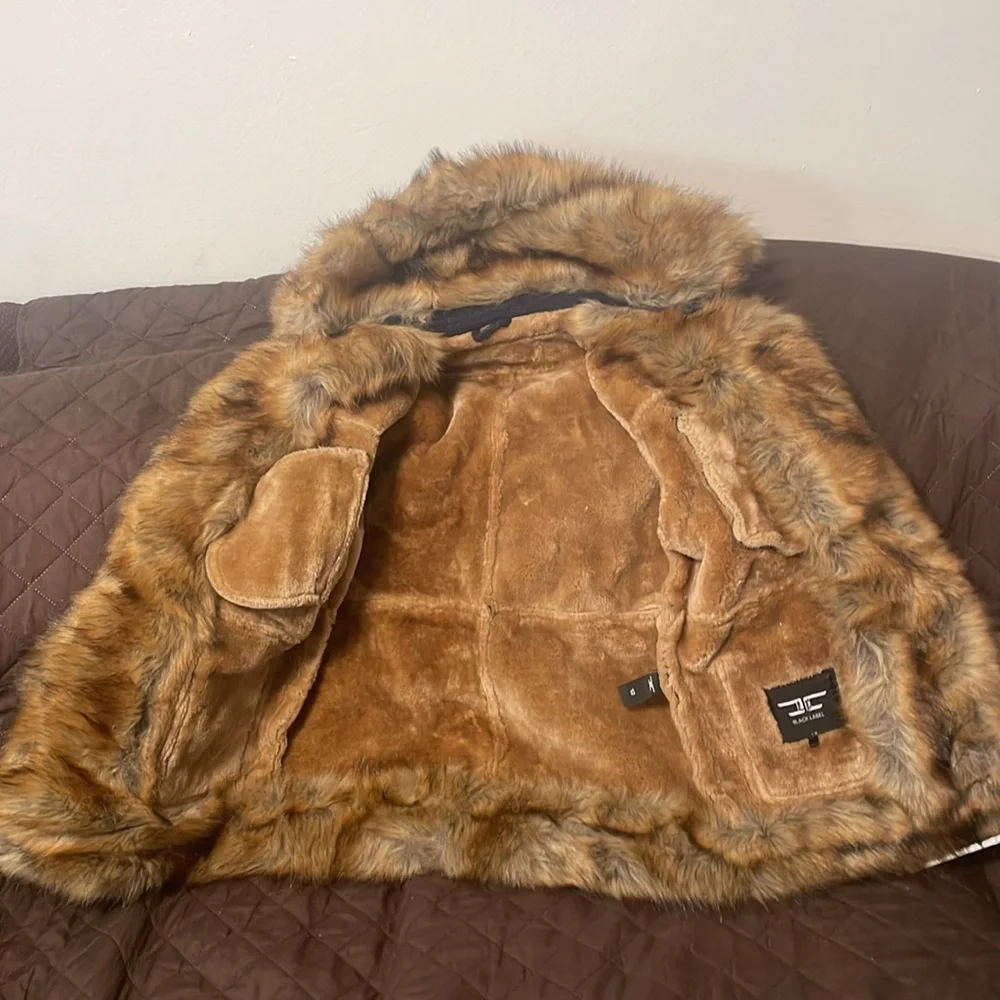 Shearling coat - Picture 3 of 8